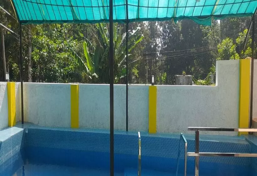 Hotelli Jk Resort