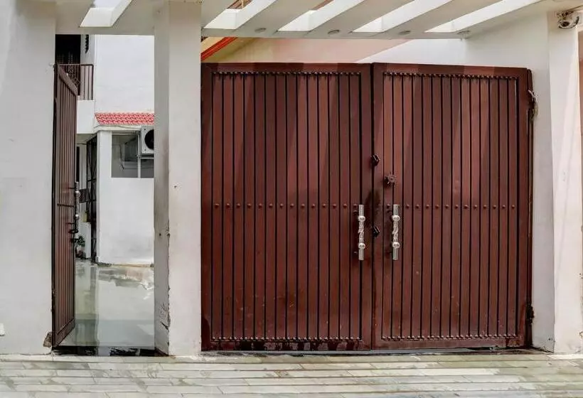 Hotelli O The Raghav Villa