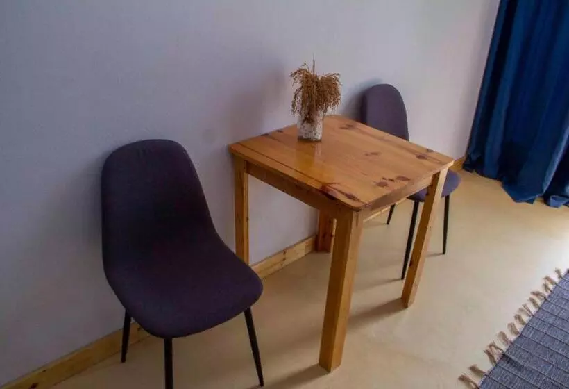 تختخواب و صبحانه Pipi S Guest House