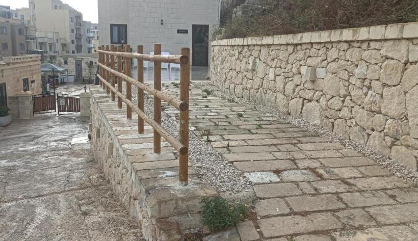 هتل Ta  Gingel Farm Agriturisim B&b. Malta