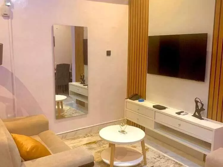 Sapphire Residences By Crystal