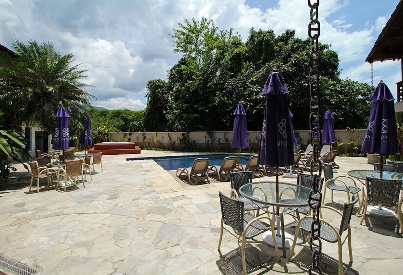 Beach Hotel Jureia Amarras