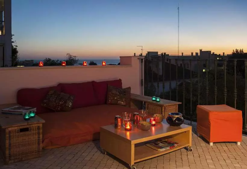 Estoril Beach House - Hostel