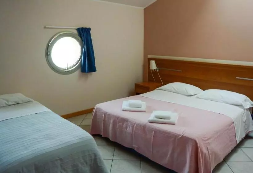 هتل Albergo Meublè Abatjour