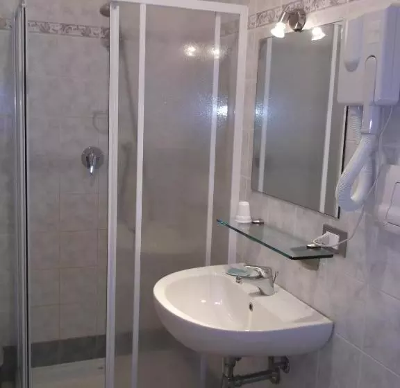 هتل Albergo Meublè Abatjour