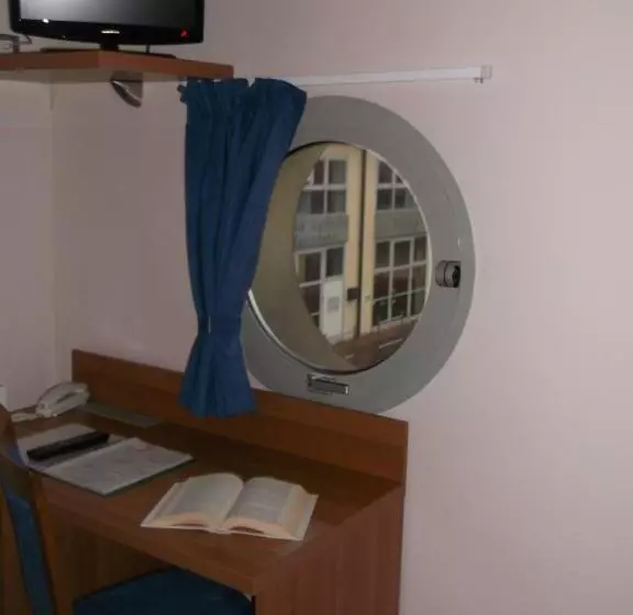 هتل Albergo Meublè Abatjour