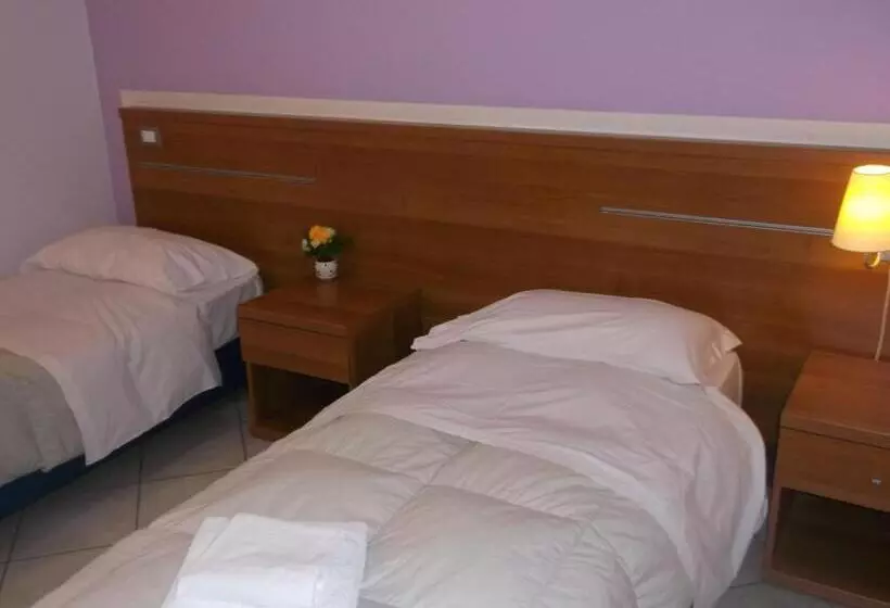 هتل Albergo Meublè Abatjour