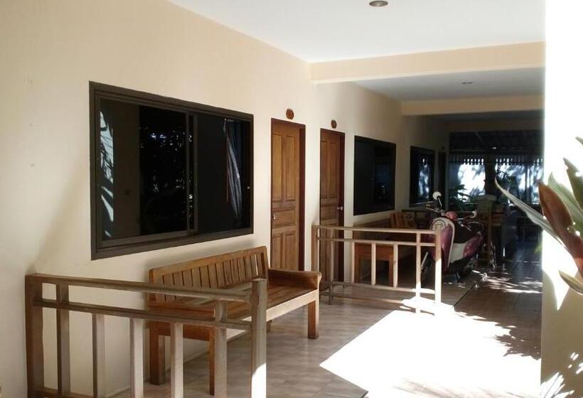 ホテル Baan Pitcha บ้านพิชชา