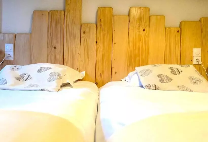 هتل Chaume De Balveurche