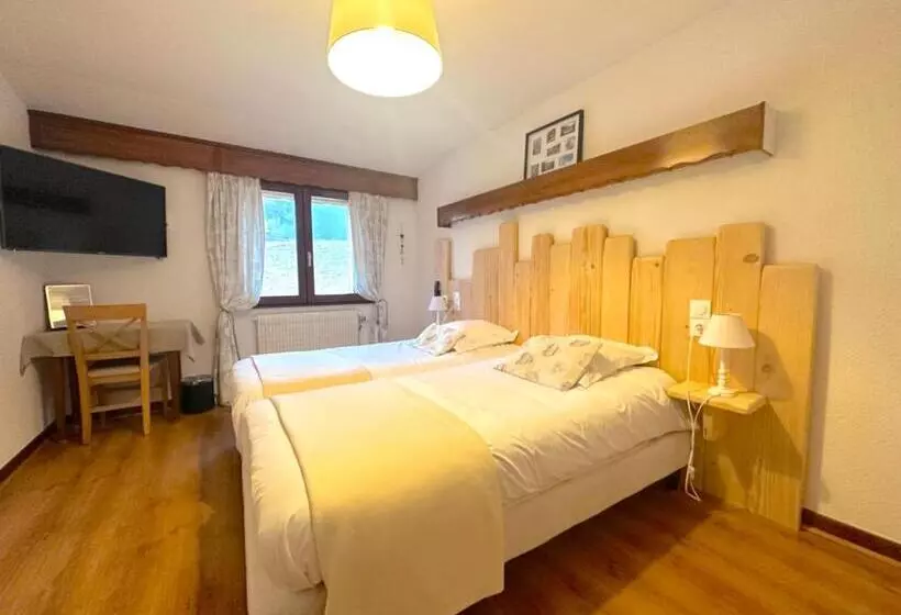 هتل Chaume De Balveurche