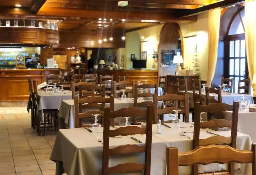 هتل Chaume De Balveurche