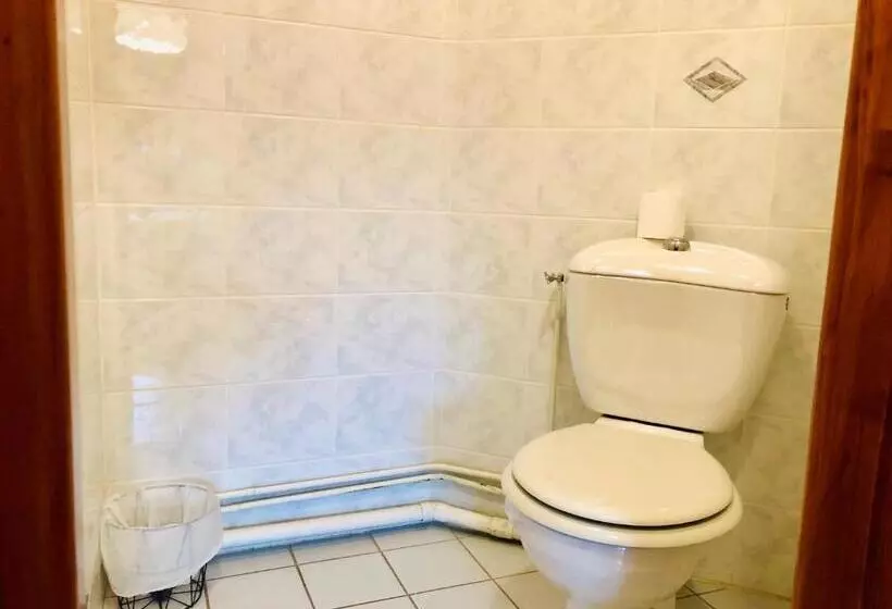 هتل Chaume De Balveurche