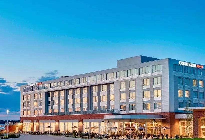 ホテル Courtyard By Marriott Erie Bayfront