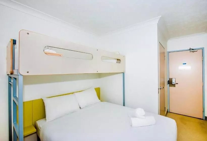 هتل Ibis Budget Brisbane Airport