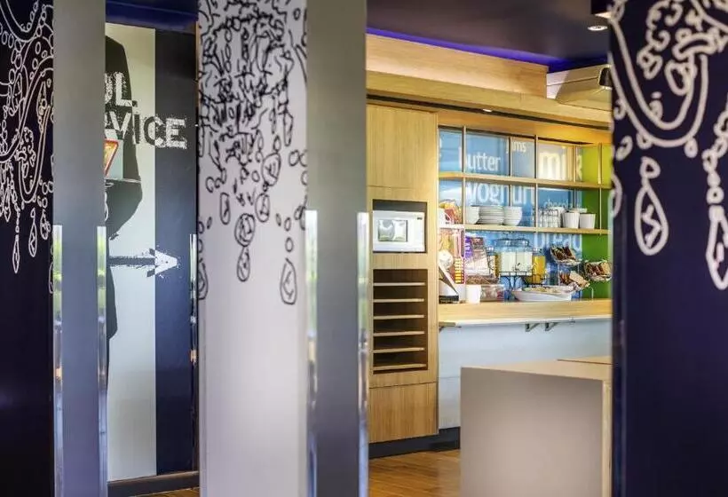 هتل Ibis Budget Brisbane Airport