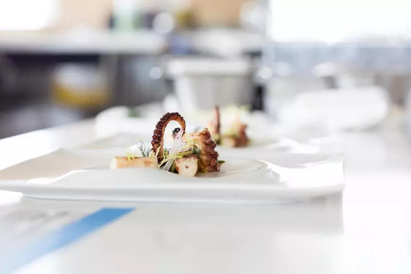 هتل Kimpton Seafire Resort + Spa, An Ihg