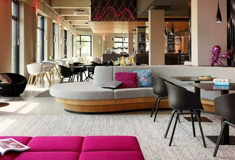 هتل Moxy Berlin Ostbahnhof
