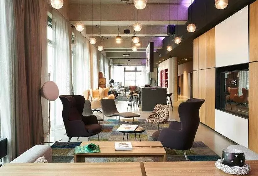 هتل Moxy Berlin Ostbahnhof
