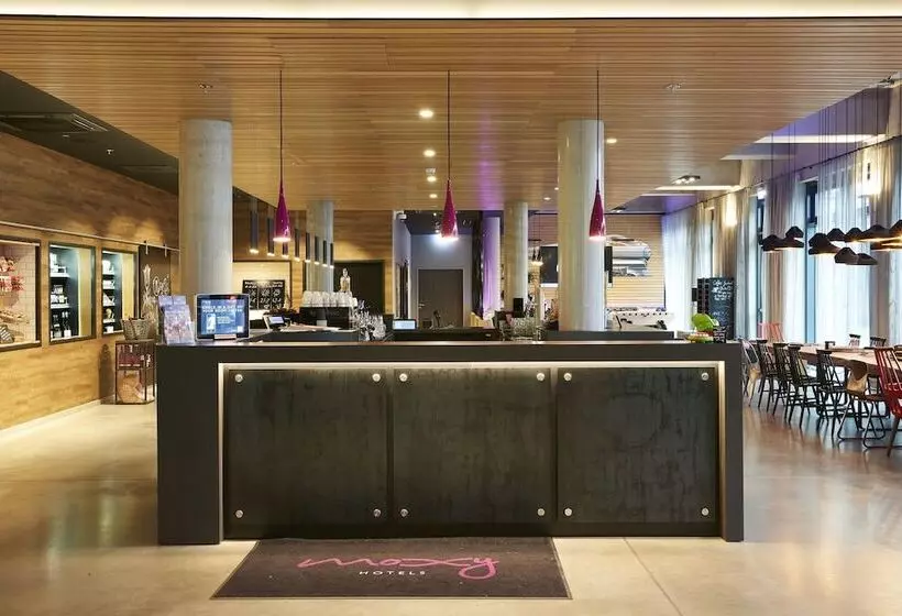 هتل Moxy Berlin Ostbahnhof