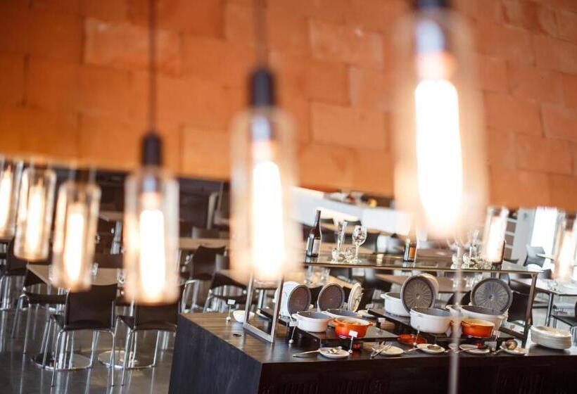 هتل Ramada By Wyndham Campinas Viracopos