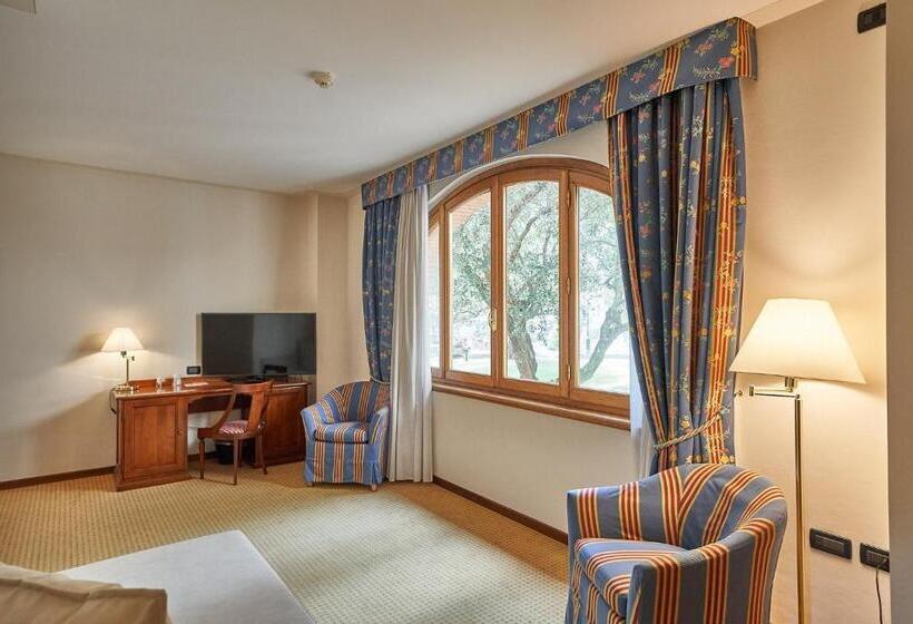 בית מלון כפרי Relais Santo Stefano