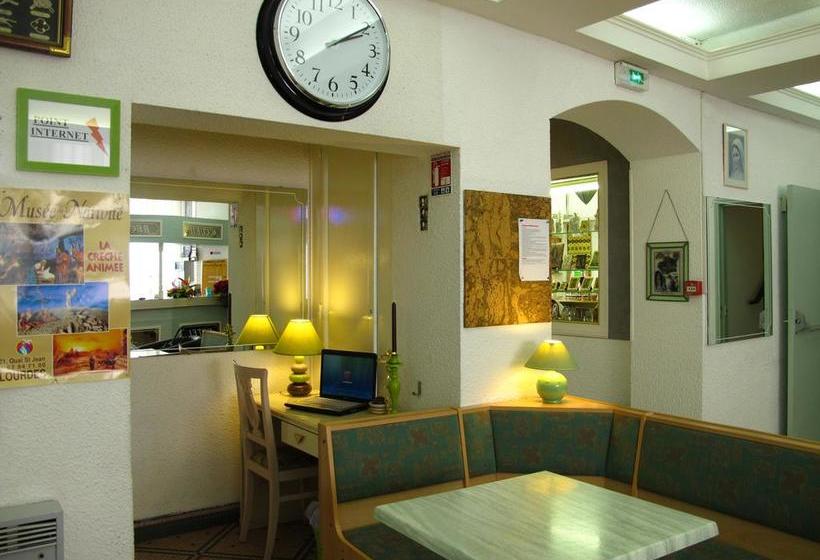 ホテル Hôtel Saint Julien