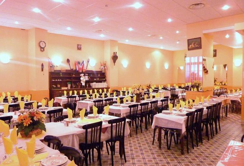 ホテル Hôtel Saint Julien