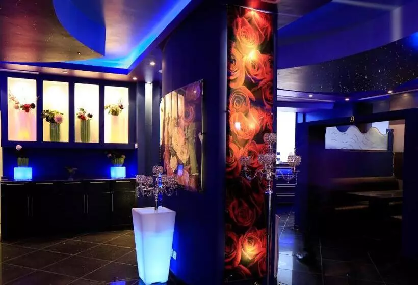 Hotelli Seasons Apartments سيزونز للشقق المخدومة