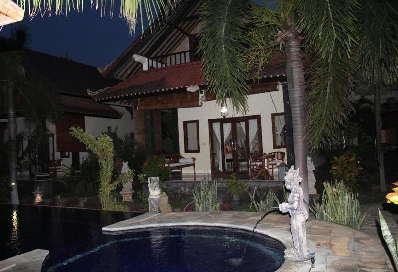 ホテル Tradisi Villas