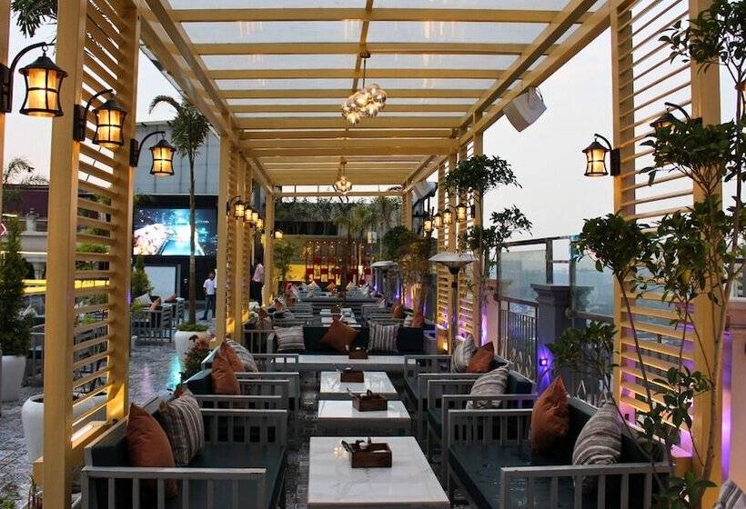 هتل Hibiscus Select