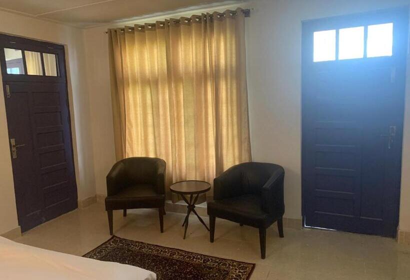 Hotel Knights Inn Droshp