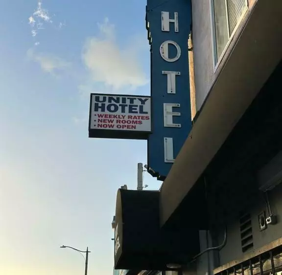 مُتل Unity Hotel   No Parking & Rooms Are Upstairs