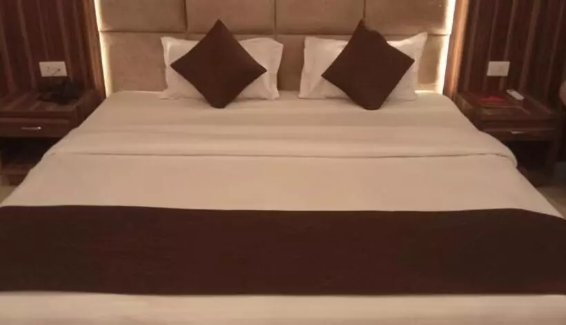 Hotel Meraj Inn