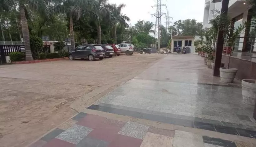 Hotel Meraj Inn