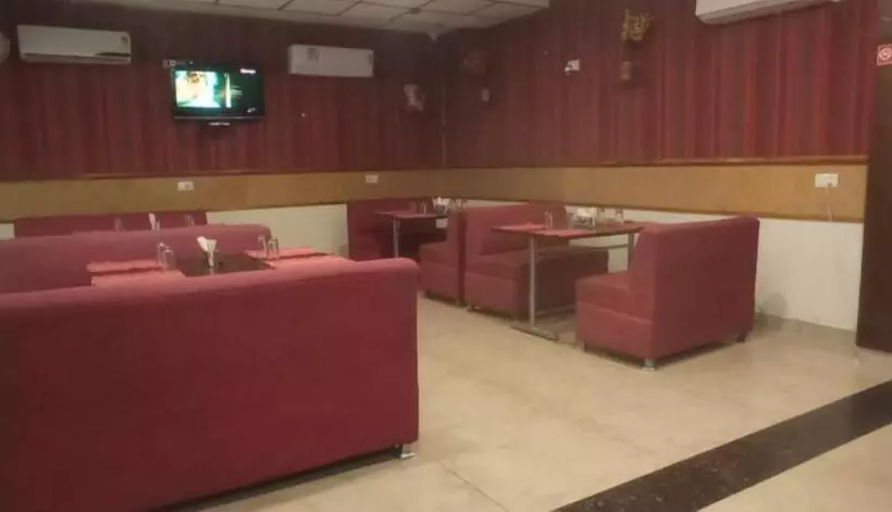 Hotel Meraj Inn