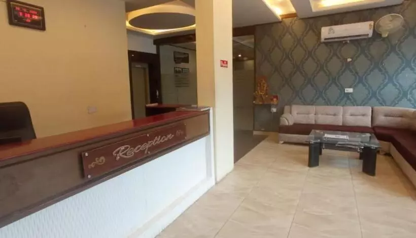 Hotel Meraj Inn