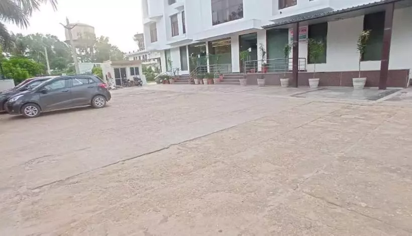 Hotel Meraj Inn