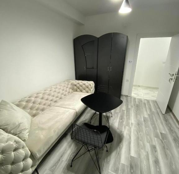 پانسیون Oki Doki 2