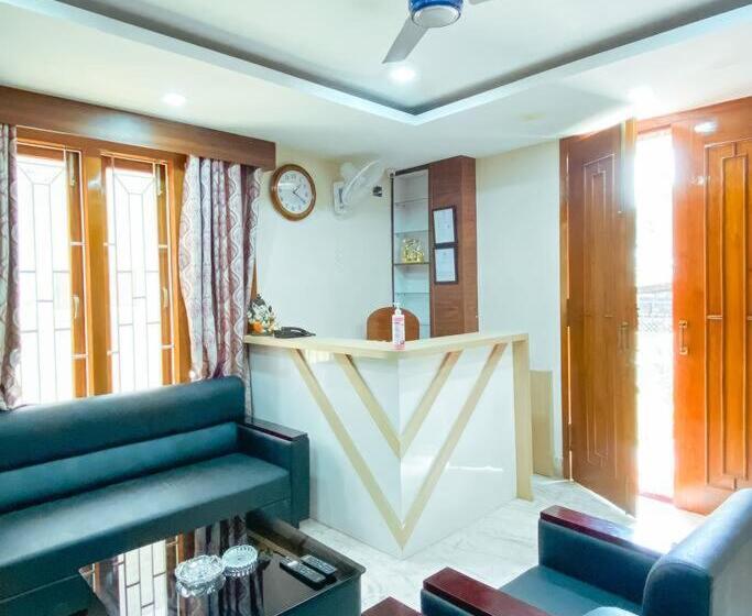 پانسیون Revlin Inn, A Luxury Guesthouse