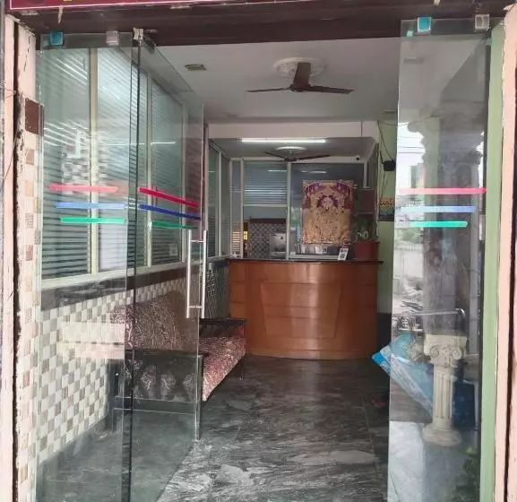 Spot On Hotel Mayuri Grand