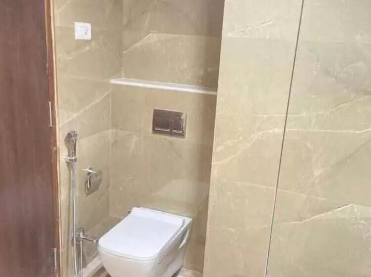 Hotelli High Rise Regency