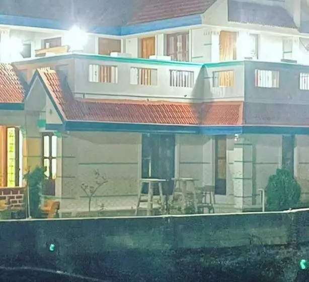 Hotelli Kodai Poombarai Palace