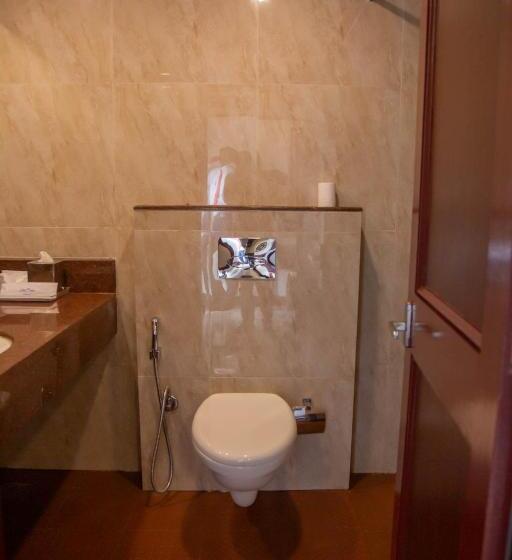 هتل Naveen Residency