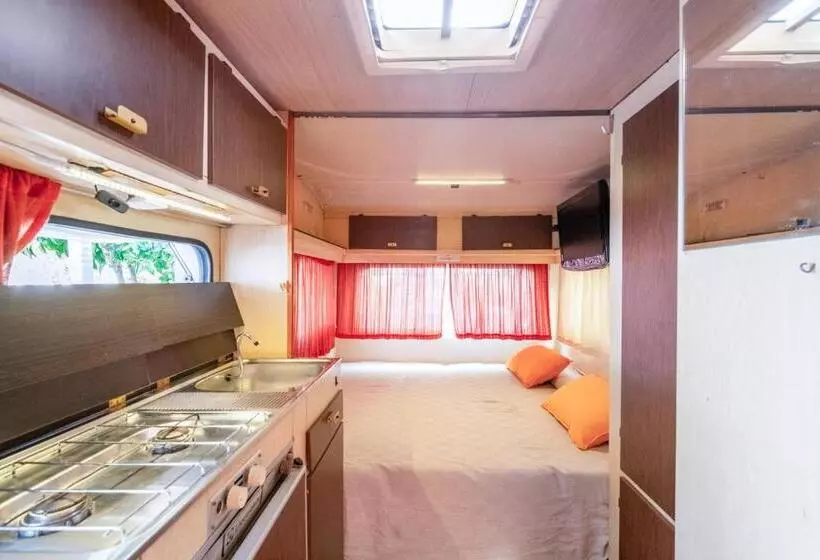 ペンション Villa Eden   Wellness Oasis With Pool And Gym