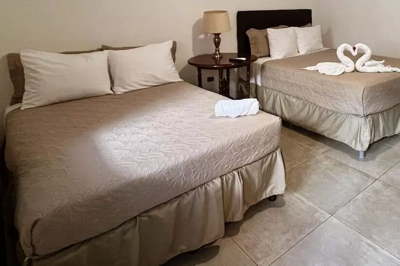 Santa Ana Hotel Boutique