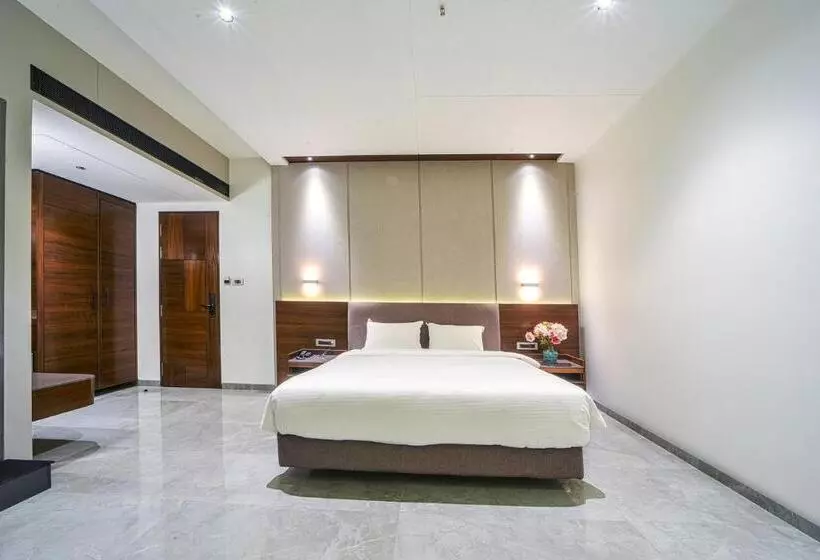 ホテル Devgiri Inn And Restaurant
