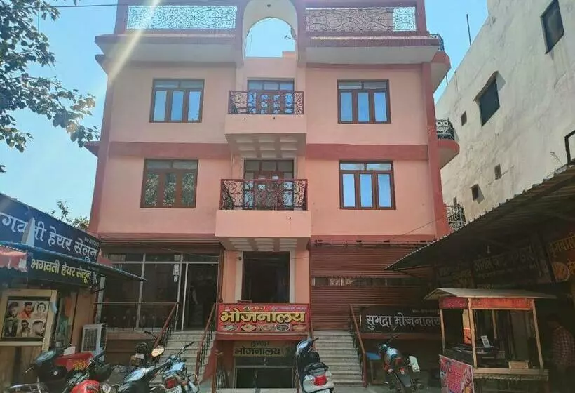 ホテル Shubhadra Guest House