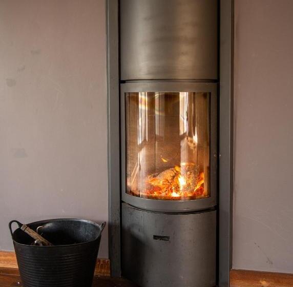 تختخواب و صبحانه Maison Anthica