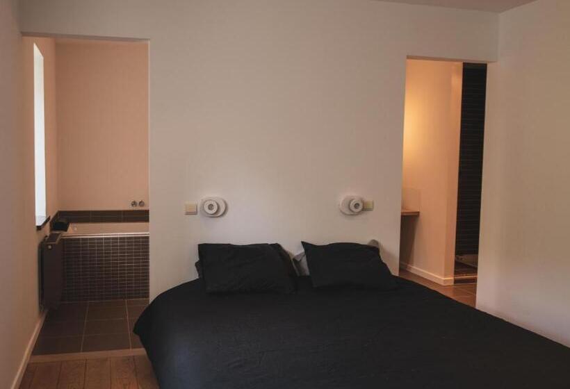 تختخواب و صبحانه Maison Anthica