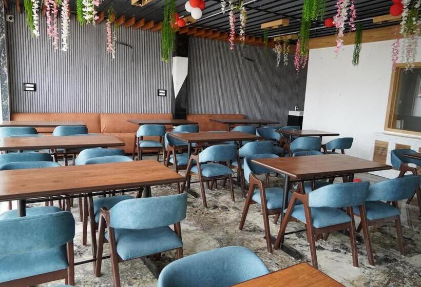 Green Sarovar Hotel & Restaurant